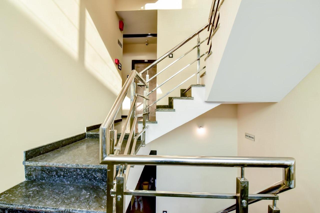 Tirath Capital O 73835 Hotel Frontier Royal & Banquet מראה חיצוני תמונה