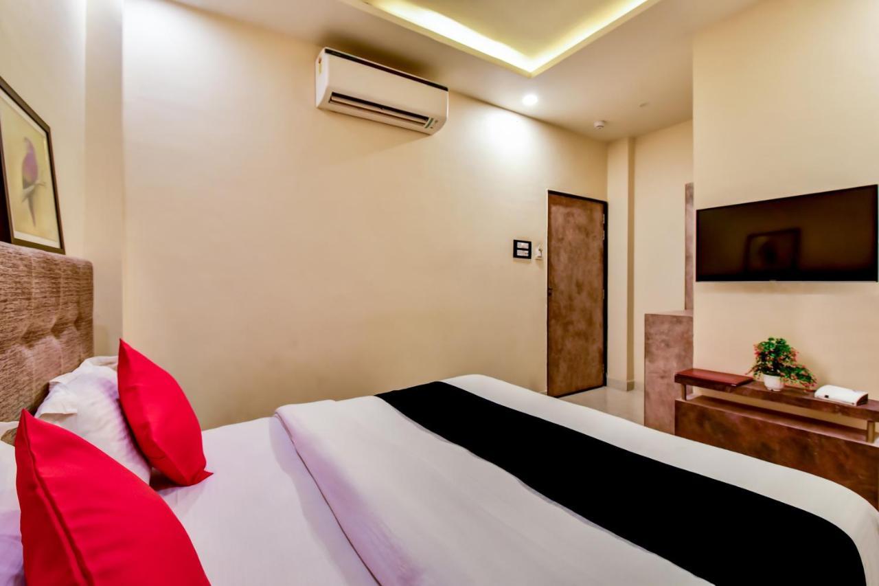 Tirath Capital O 73835 Hotel Frontier Royal & Banquet מראה חיצוני תמונה