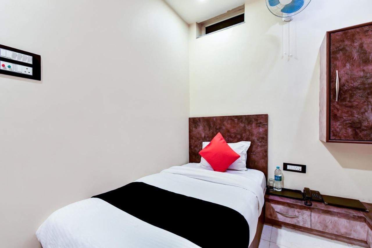 Tirath Capital O 73835 Hotel Frontier Royal & Banquet מראה חיצוני תמונה