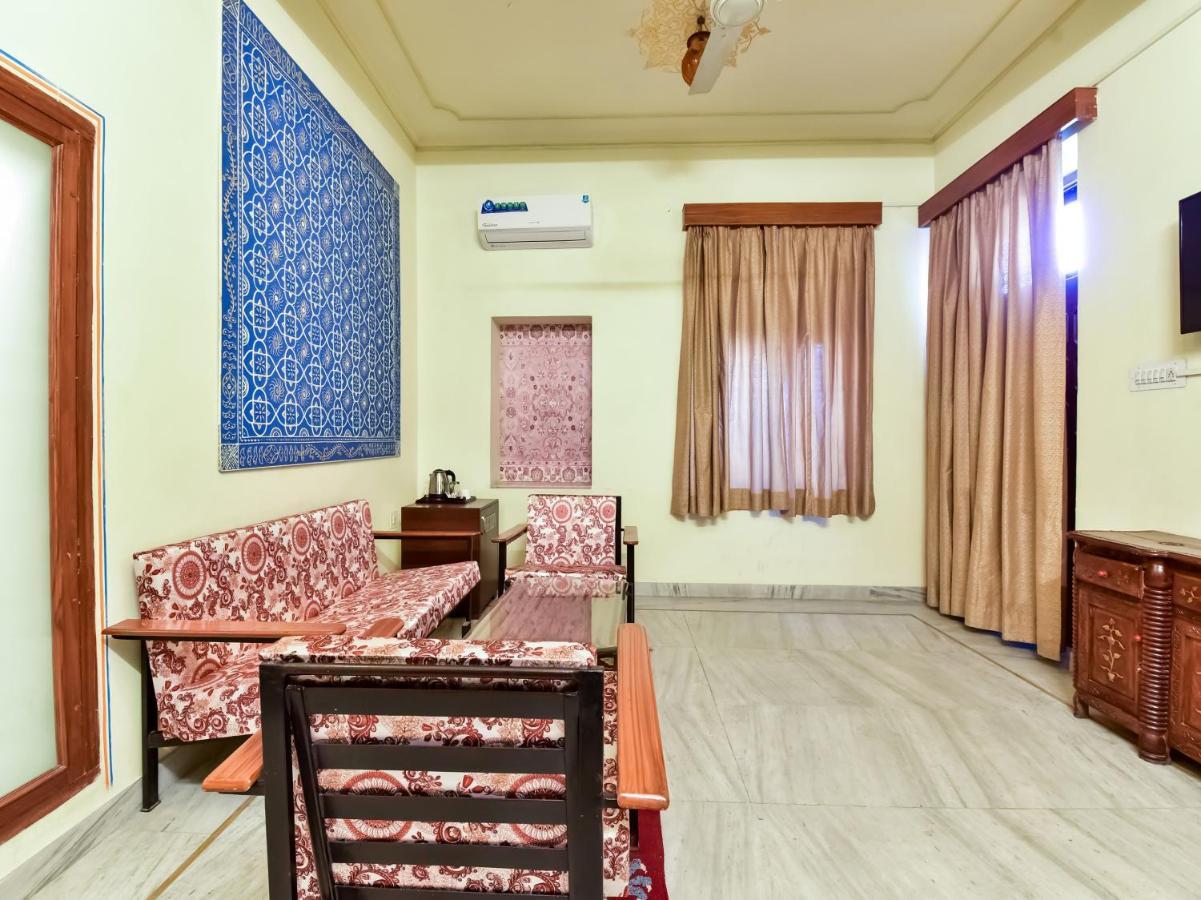 Tirath Capital O 73835 Hotel Frontier Royal & Banquet מראה חיצוני תמונה