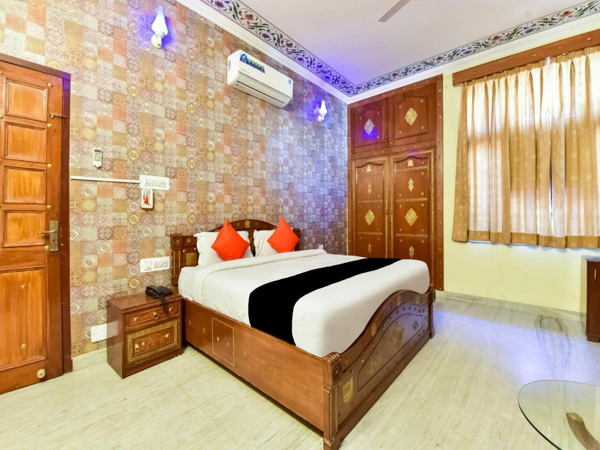 Tirath Capital O 73835 Hotel Frontier Royal & Banquet מראה חיצוני תמונה