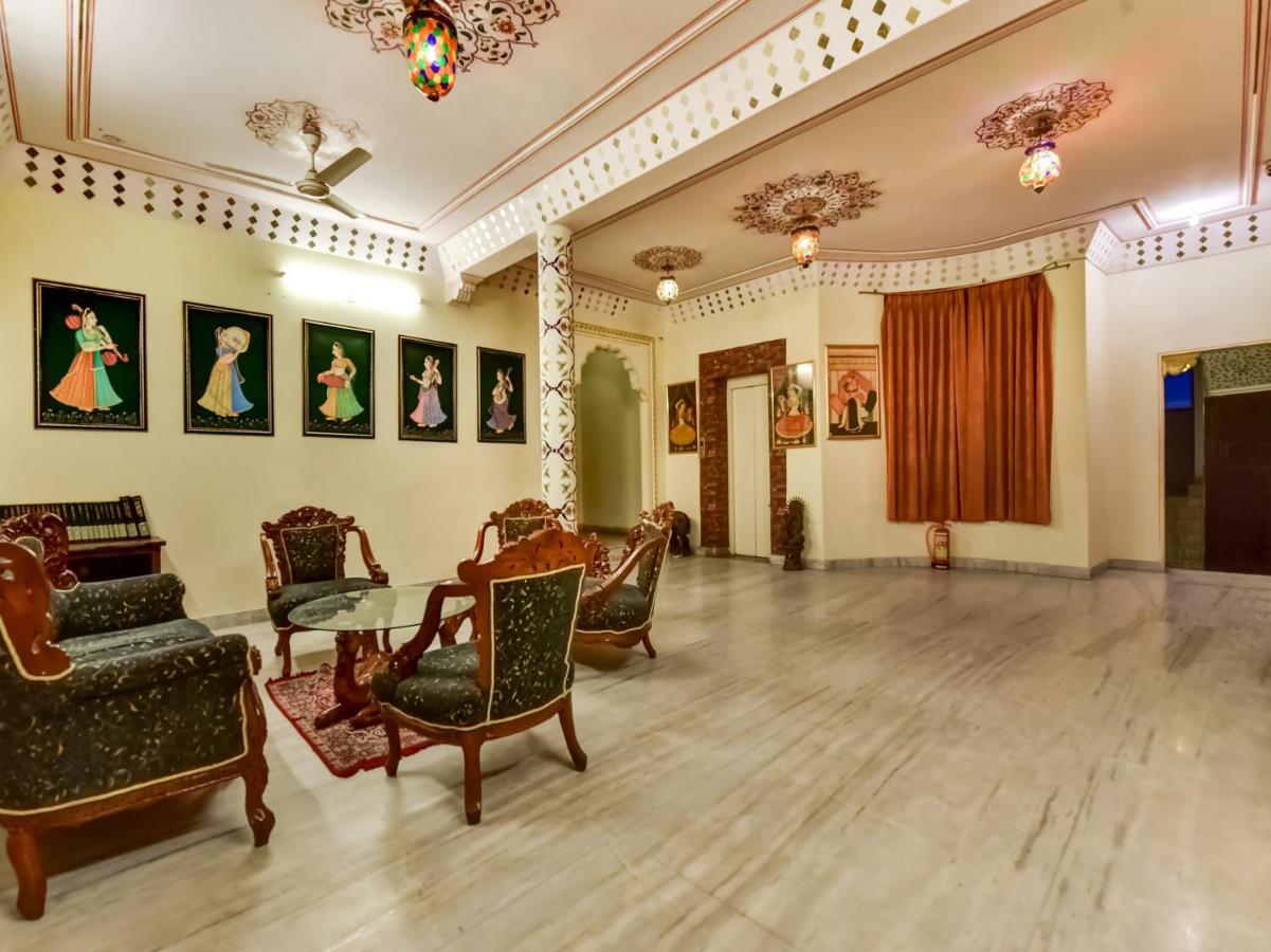 Tirath Capital O 73835 Hotel Frontier Royal & Banquet מראה חיצוני תמונה